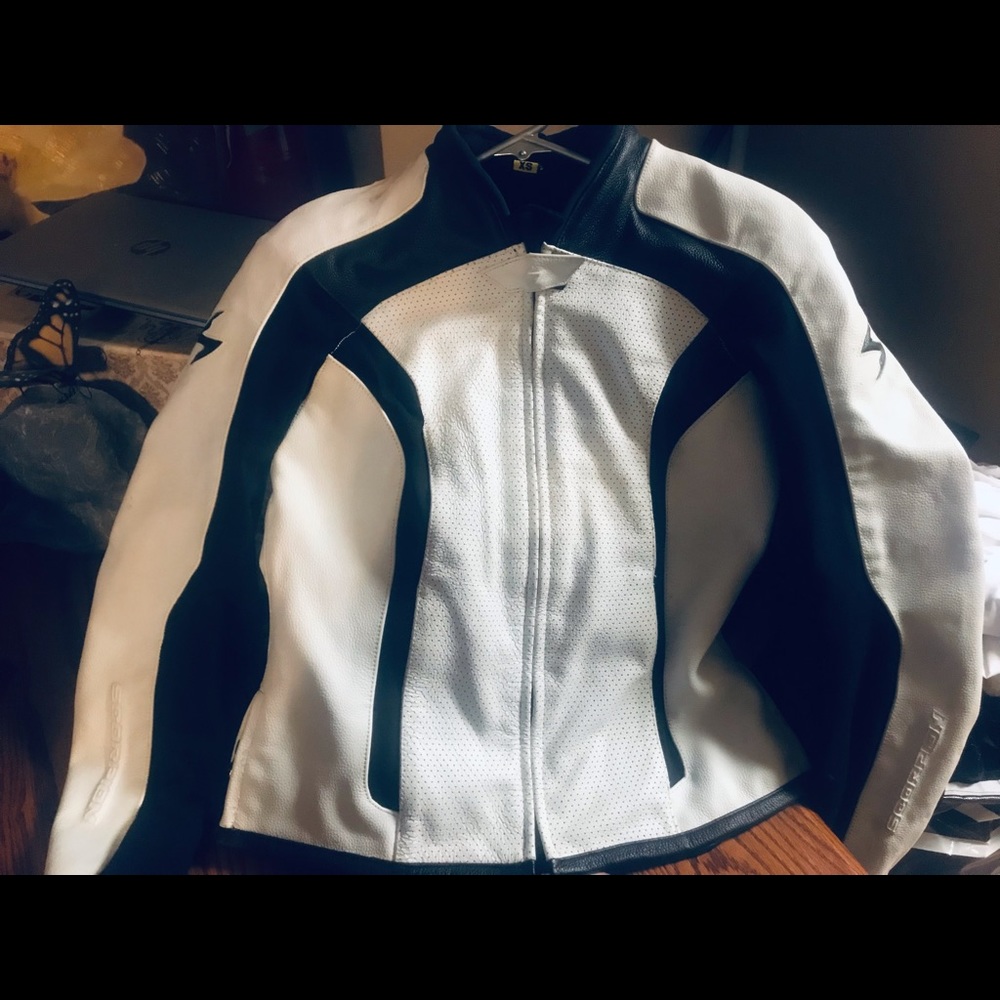 Motorcycle jacket